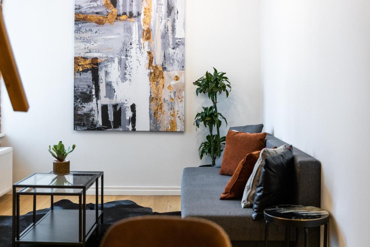 Apartment Bob W Avangard